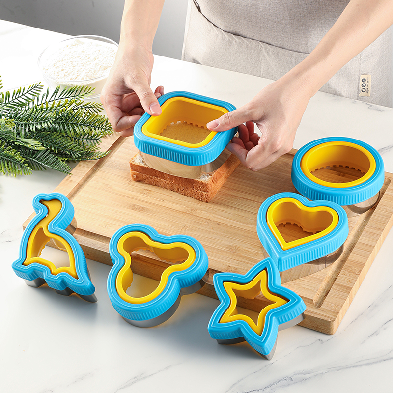 Workshop Tools And Equipment - Sandwich cutting and sealing machine, biscuit
